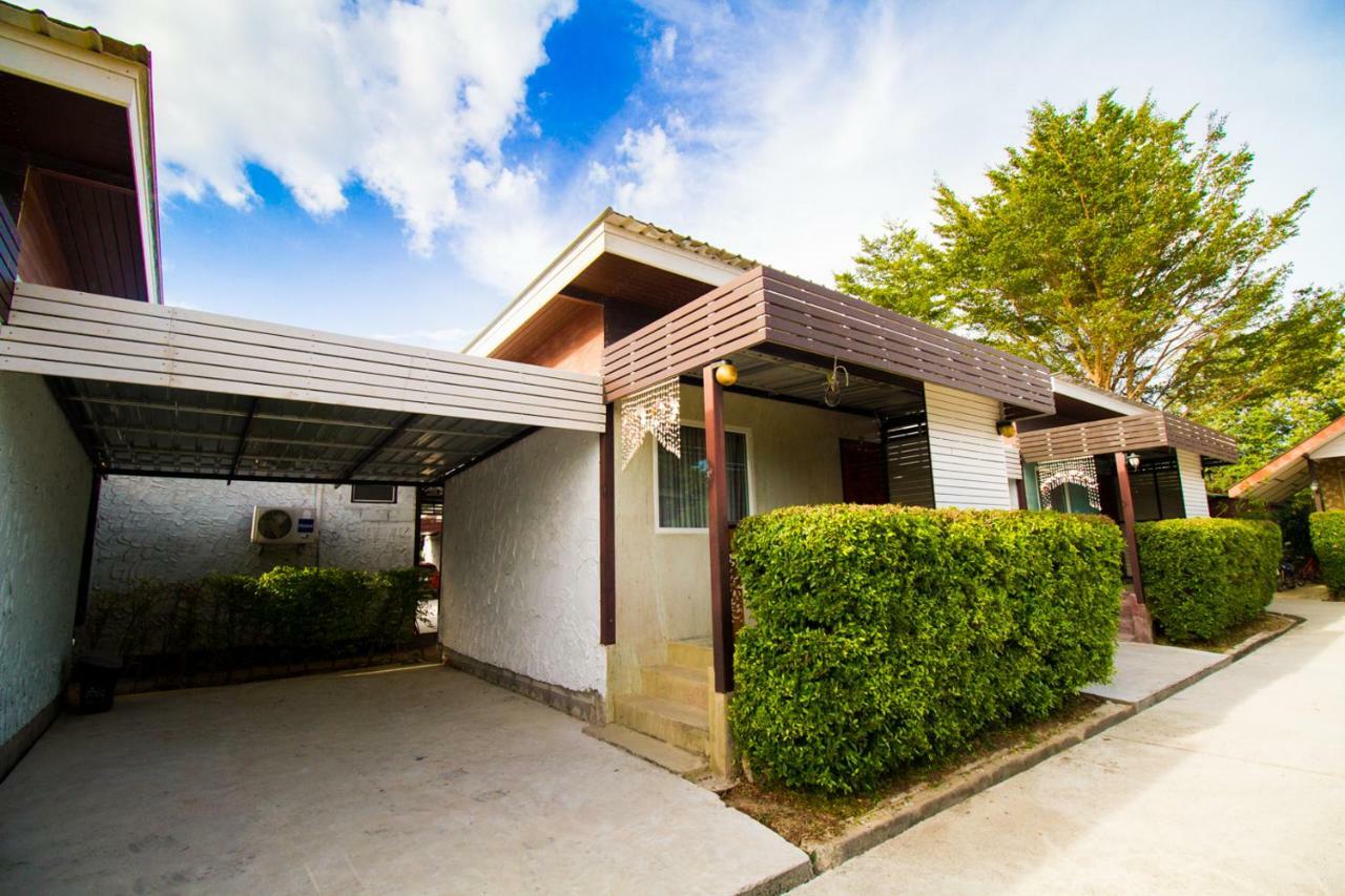 Oyo 354 Ton Hom Resort & Villa Hua Hin Bagian luar foto