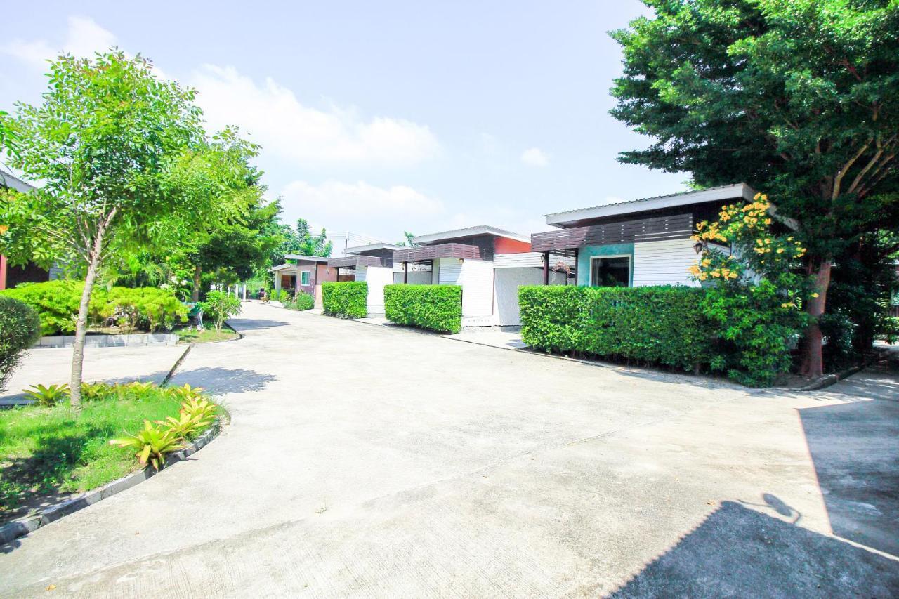 Oyo 354 Ton Hom Resort & Villa Hua Hin Bagian luar foto