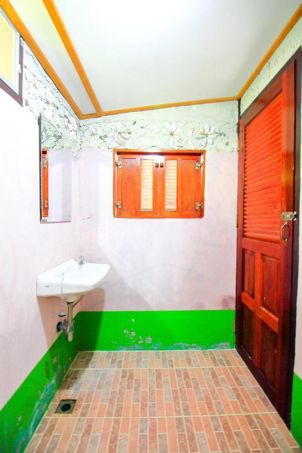 Oyo 354 Ton Hom Resort & Villa Hua Hin Bagian luar foto