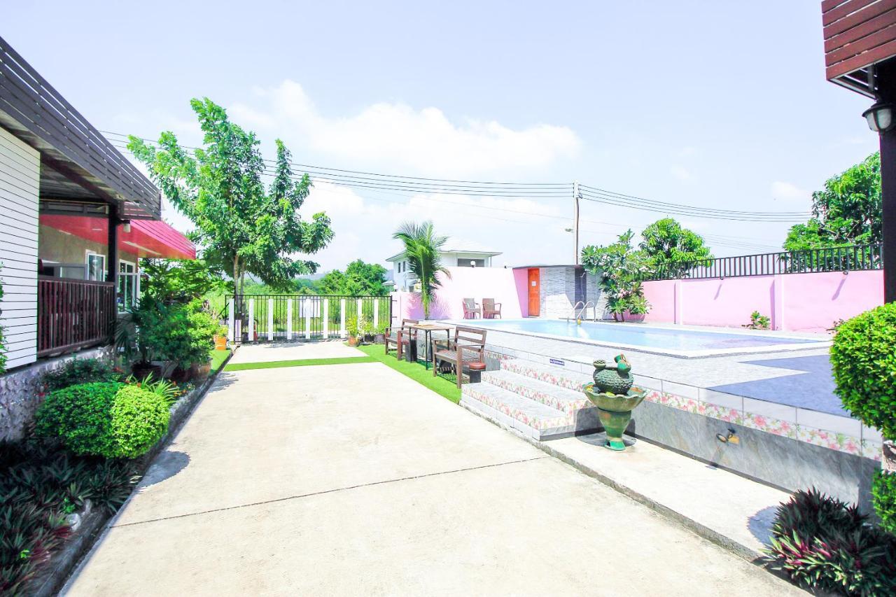 Oyo 354 Ton Hom Resort & Villa Hua Hin Bagian luar foto